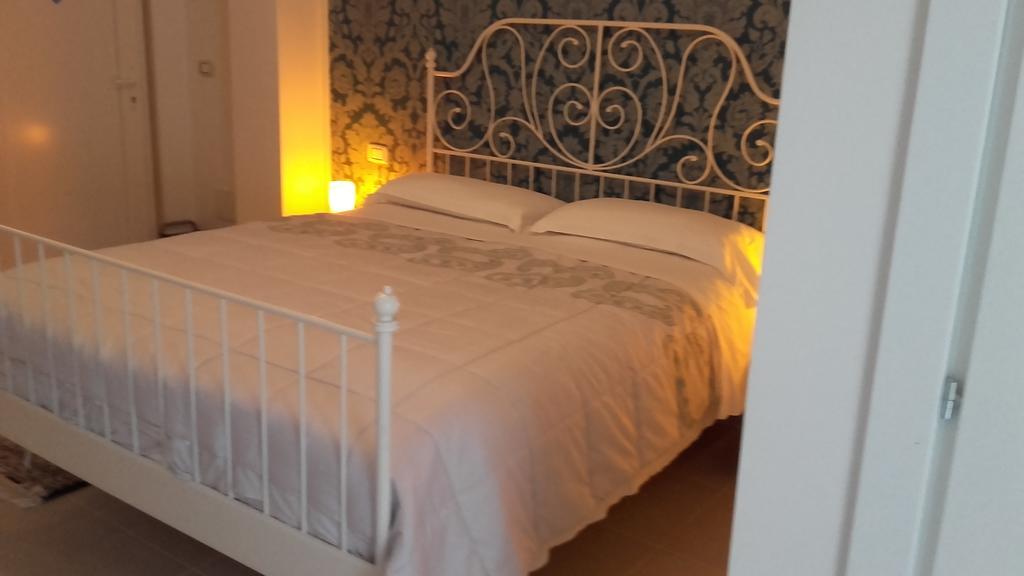 Le Tre Rose Bed&Breakfast Casamassima Extérieur photo