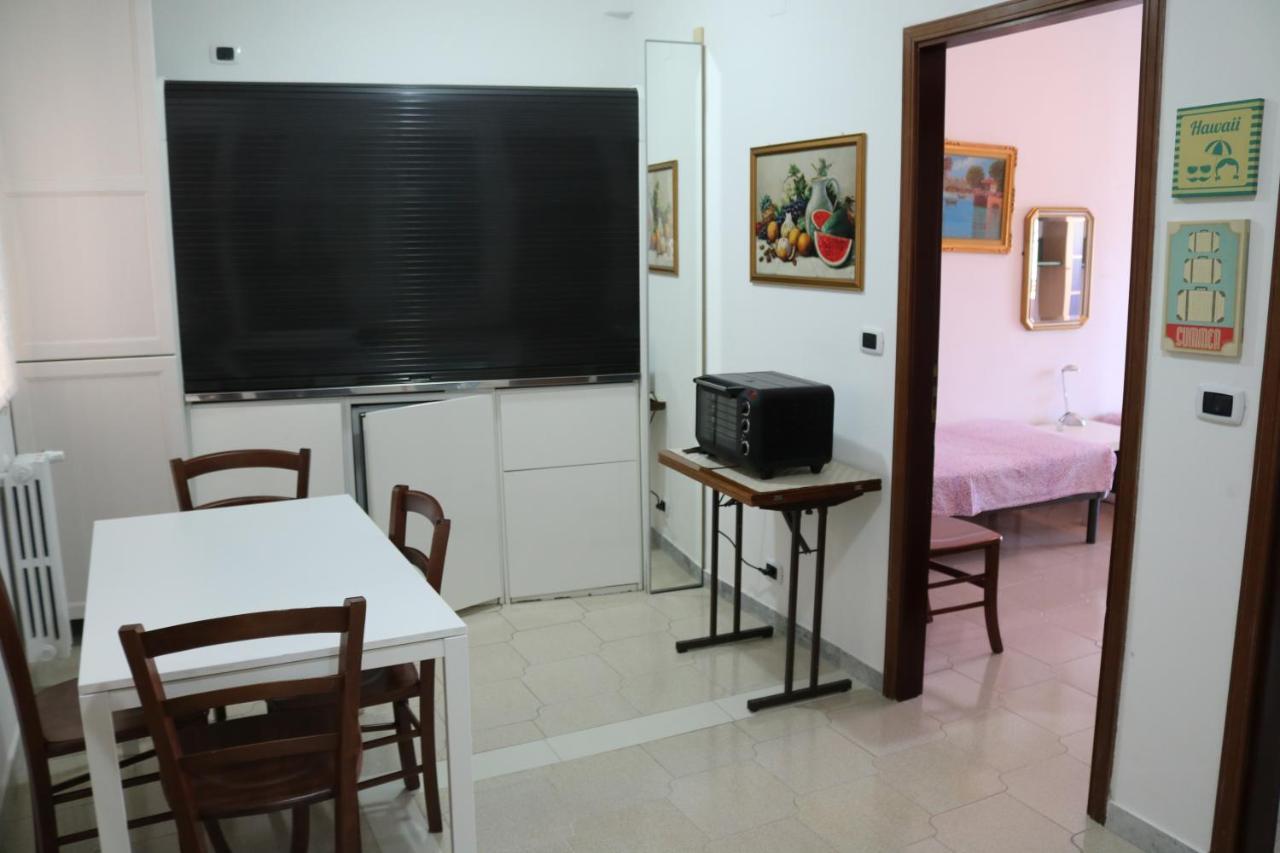 Le Tre Rose Bed&Breakfast Casamassima Extérieur photo